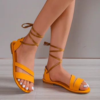 Однотонные римские туфли с ремешком на щиколотке и открытым носком, летний тренд моды 2023 года, женские удобные сандалии на плоской платформе.