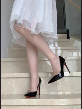 Женские свадебные туфли на высоком каблуке с красной подошвой и острым носком в стиле знаменитостей, большие размеры, пикантные тонкие туфли из лакированной кожи 12 см