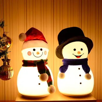 Рождественский светодиодный светильник Очаровательный внешний вид Перезаряжаемая музыкальная функция ABS 7 цветов Меняющий дизайн Ночник в виде снеговика для дома